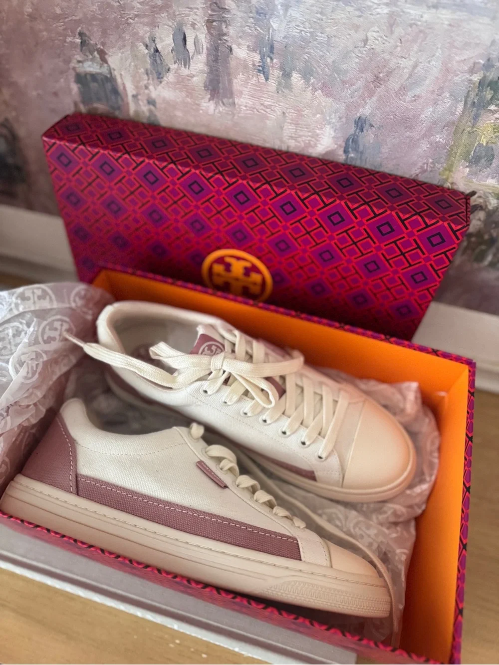 NIB Tory Burch Women's Cream & Dusty Rose Low-Top Sneakers - Size 7M